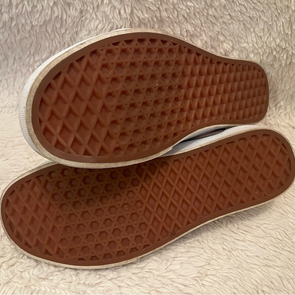 Vans - Picture 3 of 3